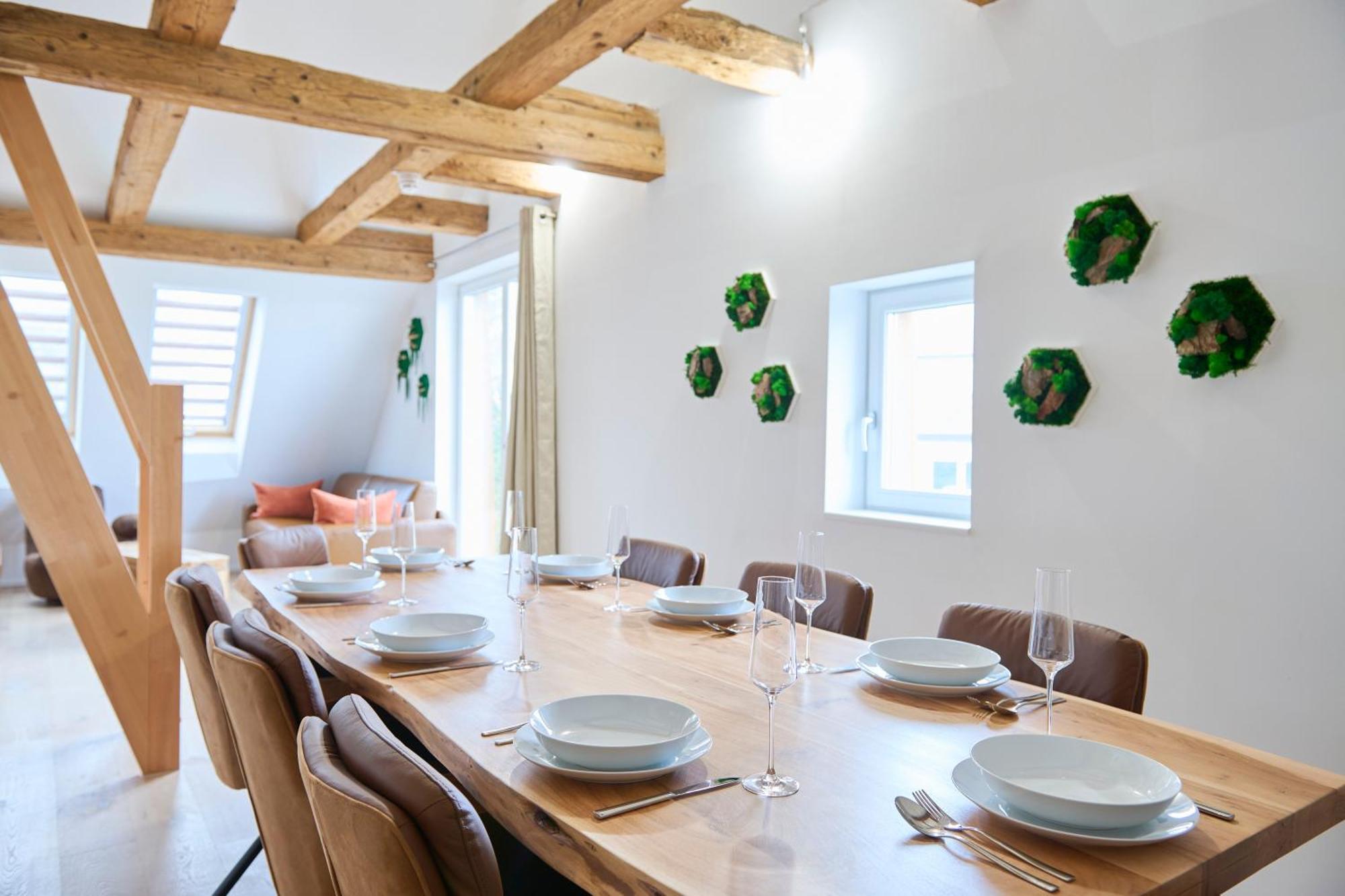 Apartamento Wood World Luxury - Massage - Bergblick - Tranpolin- Parken Markdorf Exterior foto